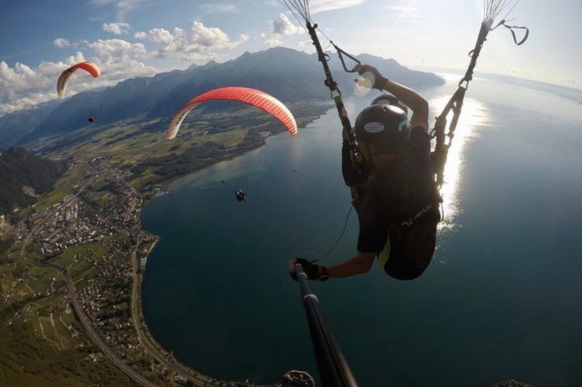 Tandy paragliding