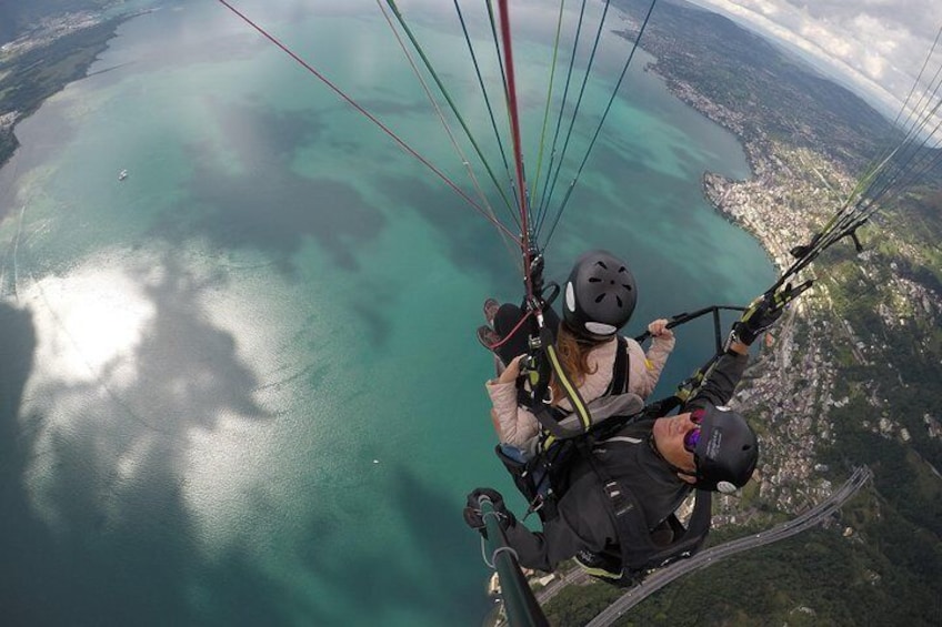 Tandy paragliding