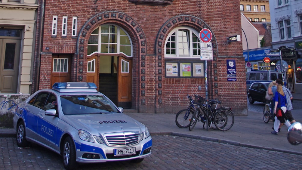 Åpne bilde 3 av 5. Brick building in Hamburg Germany