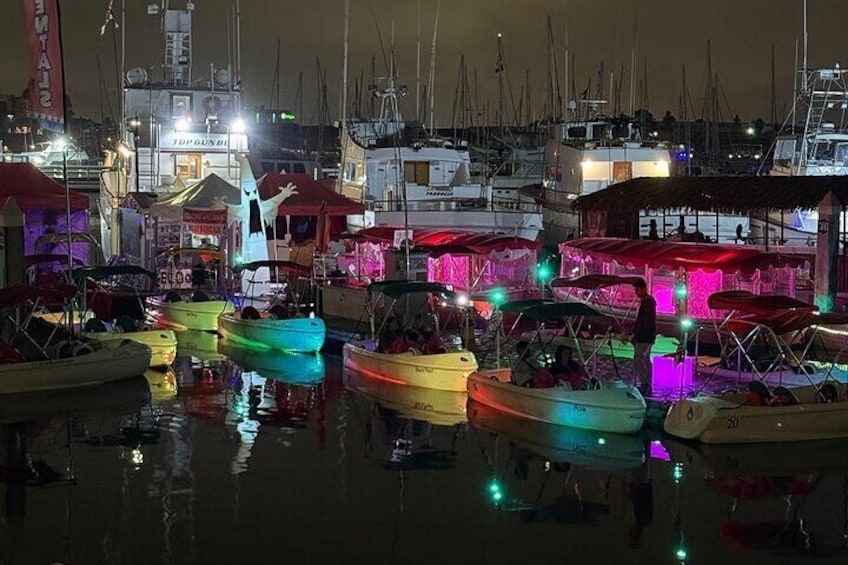 We are happy to introduce you to the 60-minute Glow Boat Experience on Electric boats, a romantic night date idea in San Diego Bay!

The boat illuminates 360 degrees outside, and it is a lot of fun!