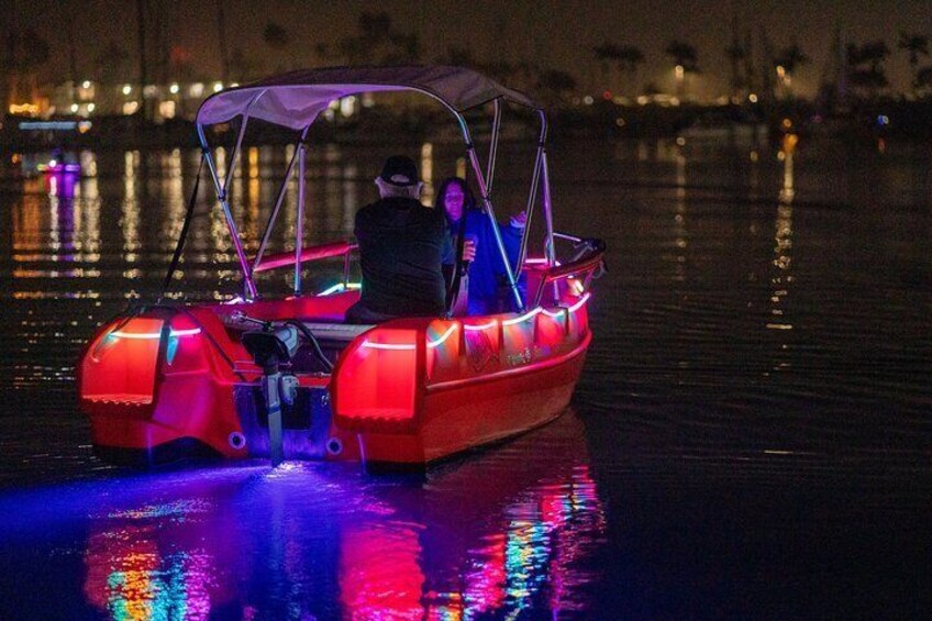 We are happy to introduce you to the 60-minute Glow Boat Experience on Electric boats, a romantic night date idea in San Diego Bay!

The boat illuminates 360 degrees outside, and it is a lot of fun!