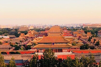 Private Beijing Evening Tour of Chaoyang Acrobatics and Hutong