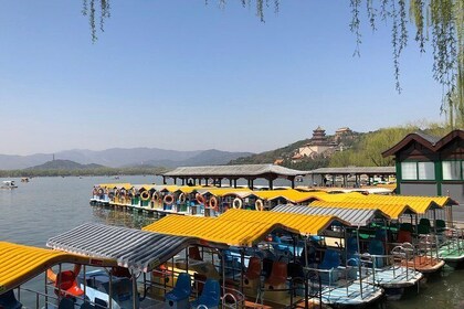 Beijing Layover Tour to Summer Palace and Hutong