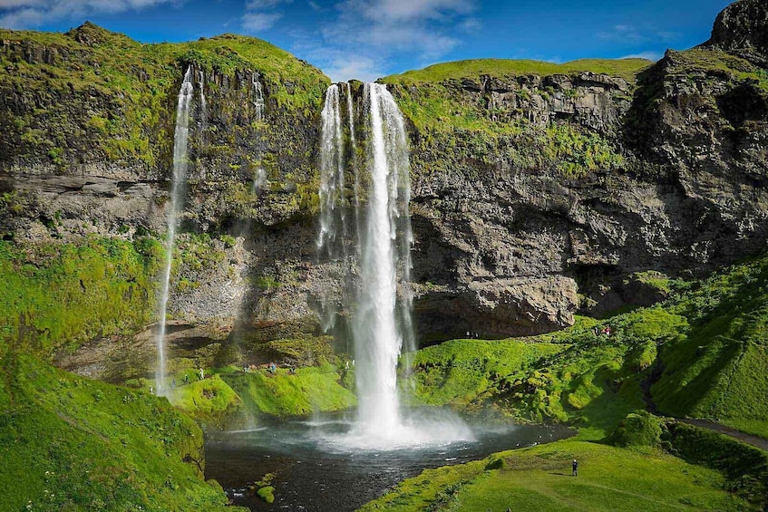 Scenic South Coast & Waterfalls Tour