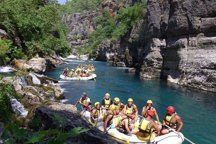 canyoning by white water