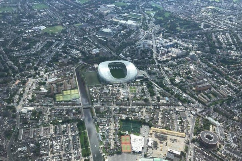 30-Minutes Extended Dublin City and Stadiums Helicopter Tour