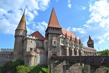 Hunedoara Castle, Turda Salt Mine & Alba Iulia (1 day, from Cluj)