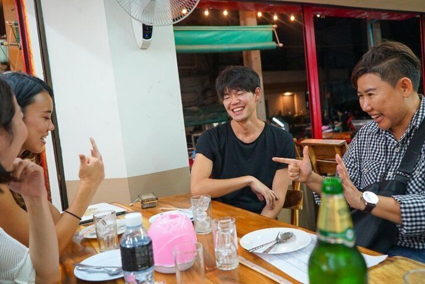 Bangkok Bar Hopping Night Tour with Tuk Tuk Ride in Siam