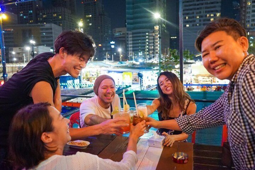 Bangkok Bar Hopping Night Tour with Tuk Tuk Ride in Siam 