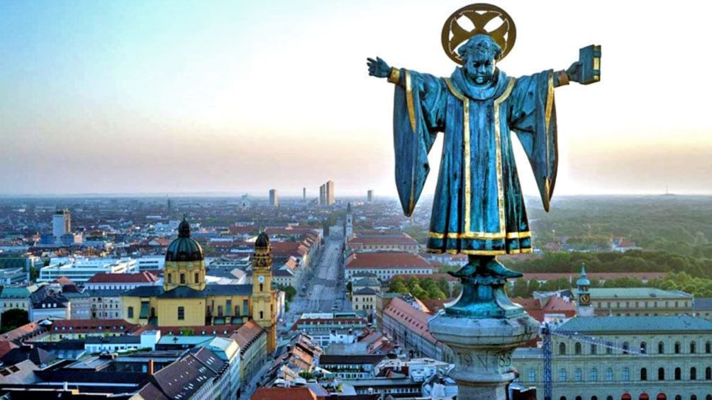 religious rooftop sculpture in Munich