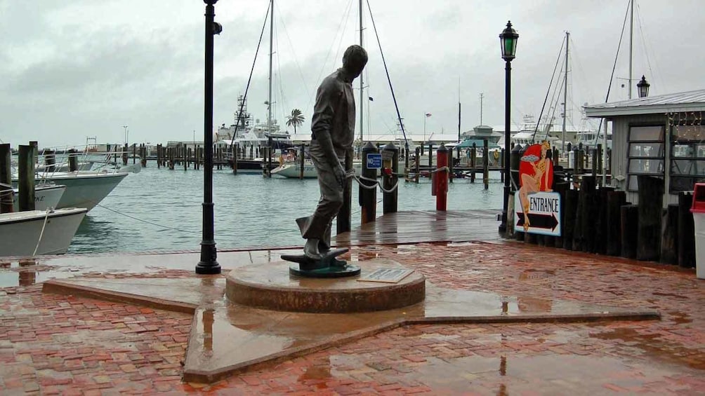 Statue in Miami