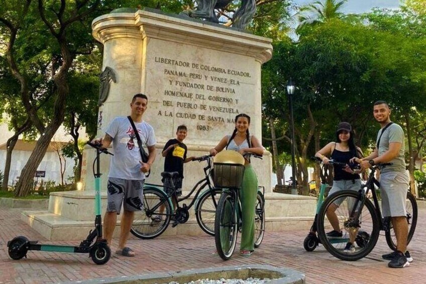 Unmissable City Tour by bicycle through Santa Marta