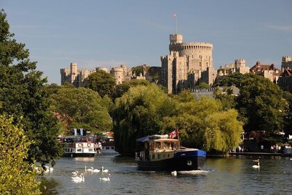 Stonehenge and Windsor Castle Tours from London