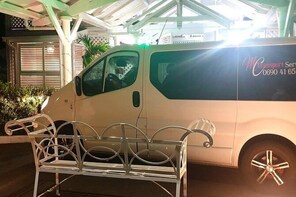 Airport transfer - Saint-François