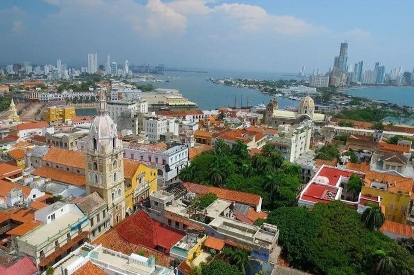 Walled City + San Felipe Castle + Optional Popa Convent Cartagena City Tour 6-8H