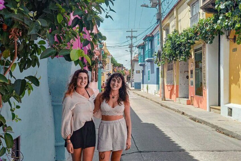 Walled City + San Felipe Castle + Optional Popa Convent Cartagena City Tour 6-8H