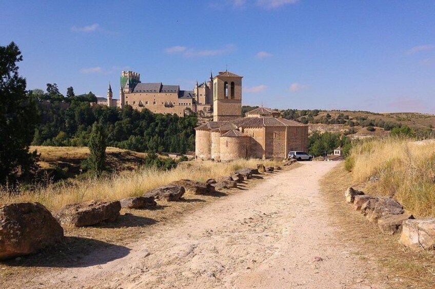 Private Driver + Guide: Segovia Day Trip from Madrid (8 hours)