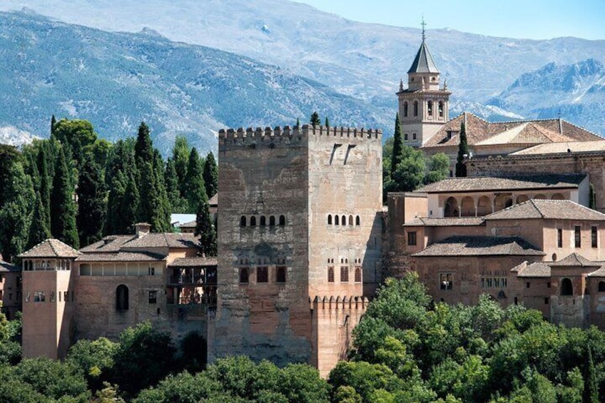Vista Alhambra
