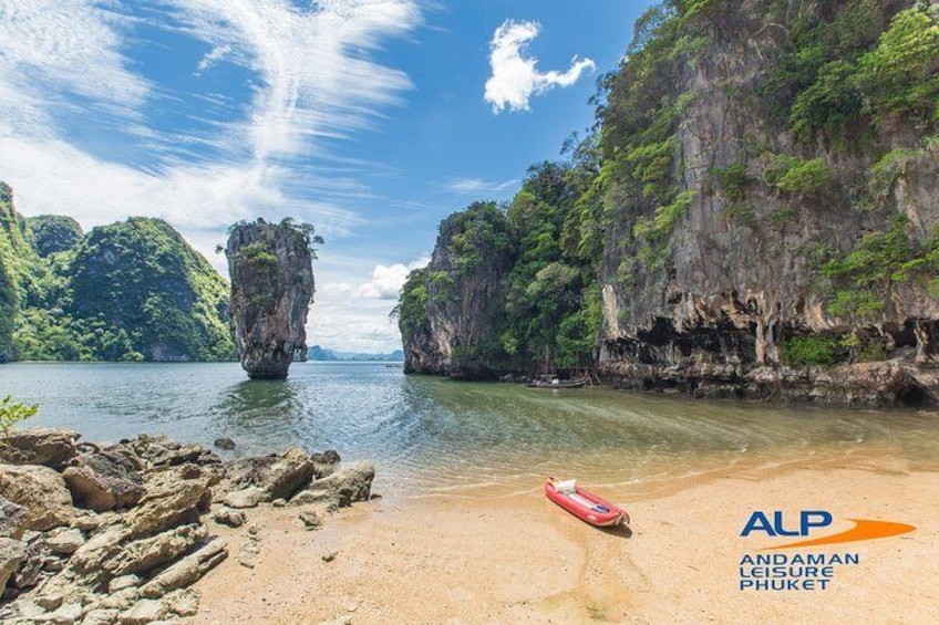 James Bond Island