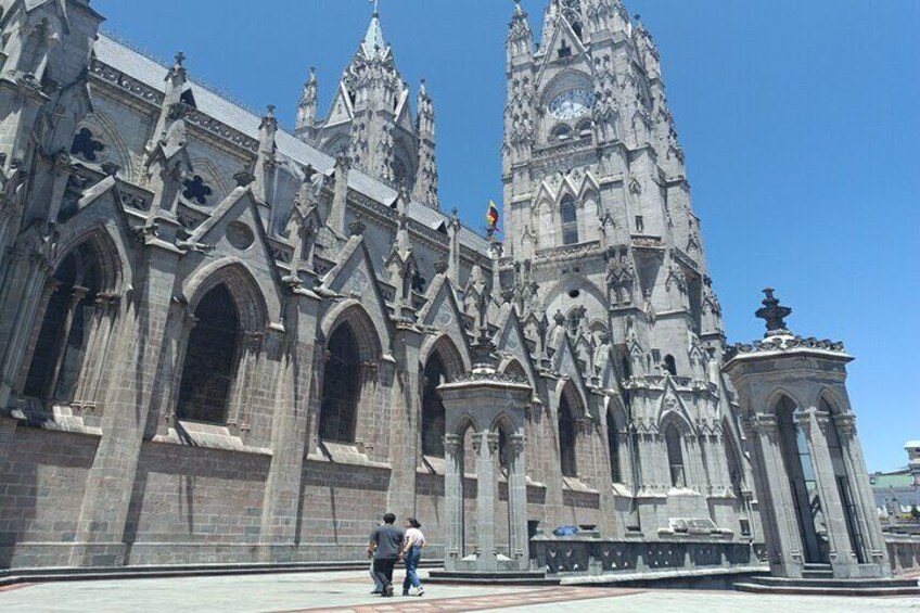 Deep immersion in the history, culture and gastronomy of Quito.