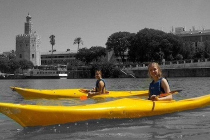 Kayak Rio Guadalquivir and Triana