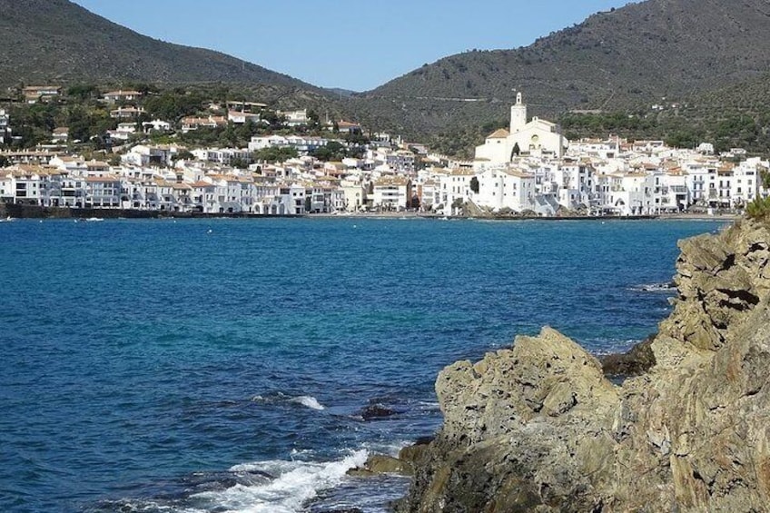 Pals, Girona & Platja d'Aro in small group and hotel pick up from Costa Brava