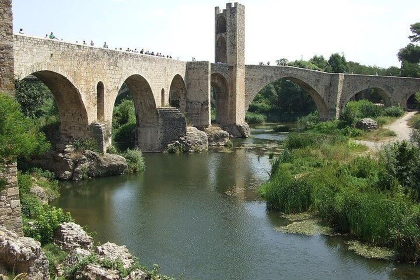 Dalí, Besalu & Garrotxa Private Tour - From Santa Susanna