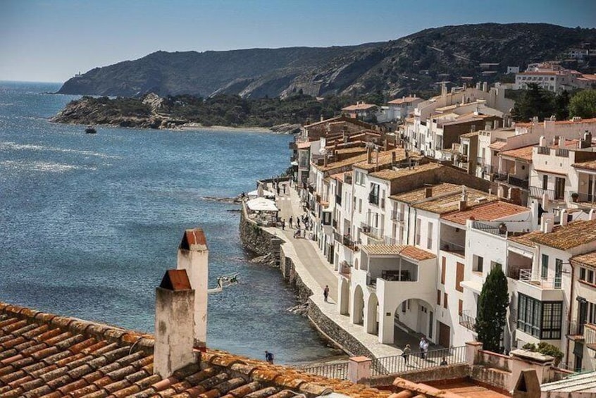 Figueres, Dalí & Cadaqués -Small group and hotel pick-up from Palamós