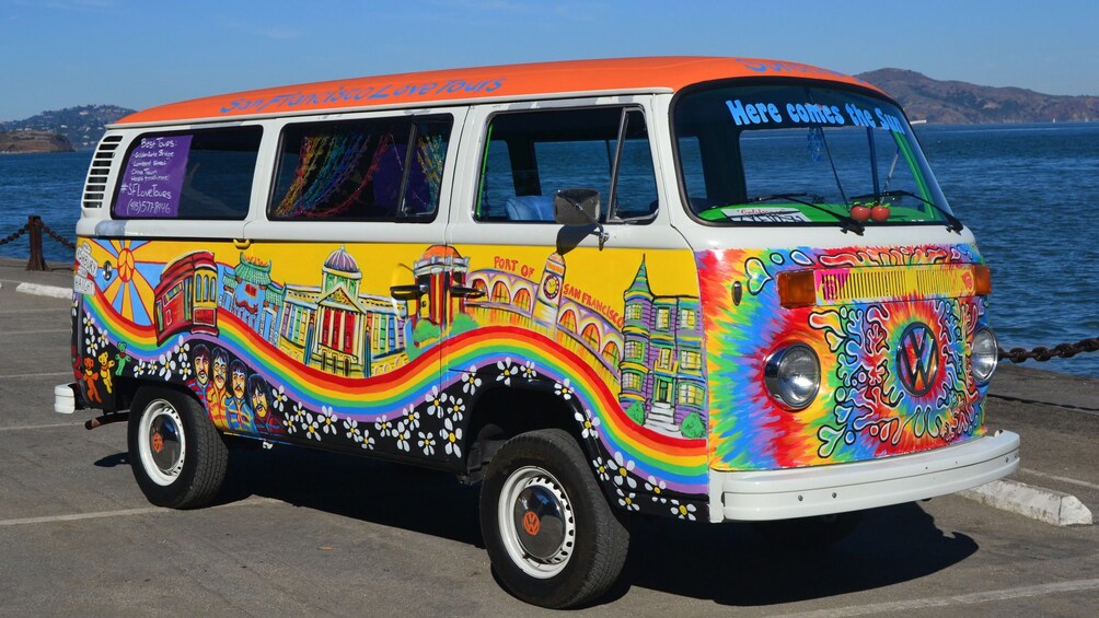 Volkswagen hippie bus