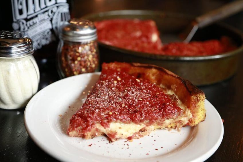 Downtown Chicago Walking Pizza Tour