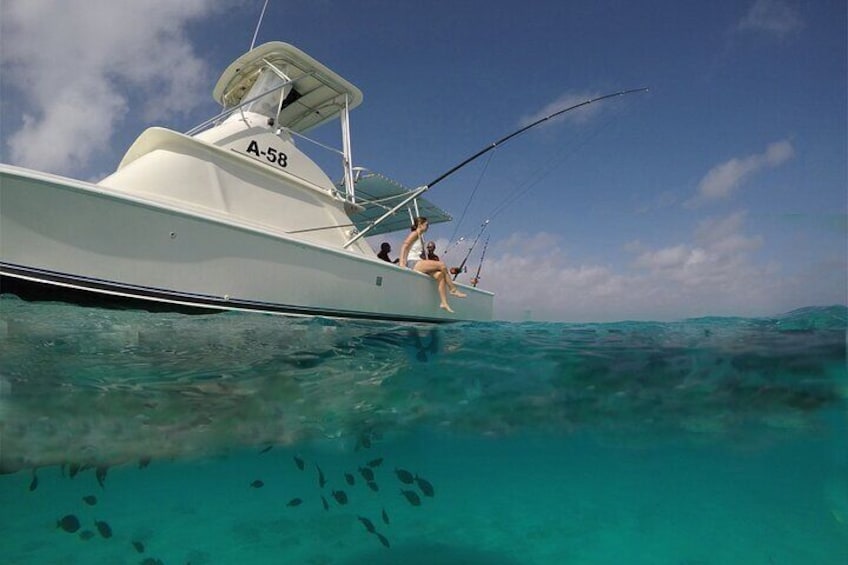 Carla Fishing Charters Aruba boat