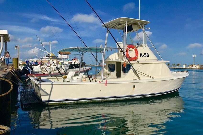 Carla fishing charter aruba with captain juan carlos