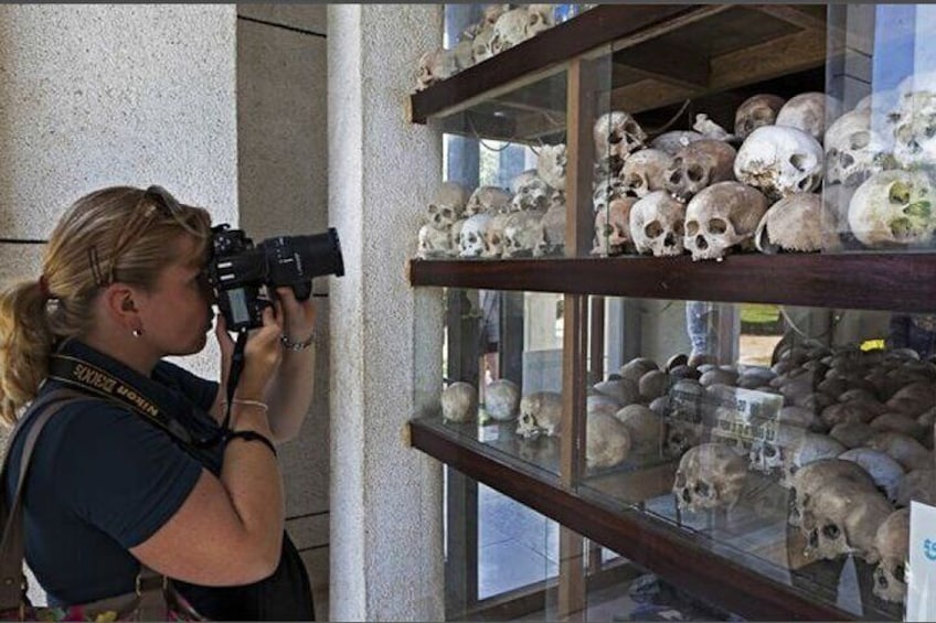 Tuol Sleng Genocide Museum (S-21) and Choeung Ek Killing Fields Tour