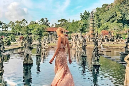 Bali Instagramable Tour: Gates of Heaven Lempuyang - Water Palace - Waterfa...