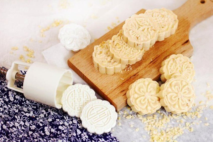 Hong Kong Cultural Experience: Making Ancient Almond Cookies