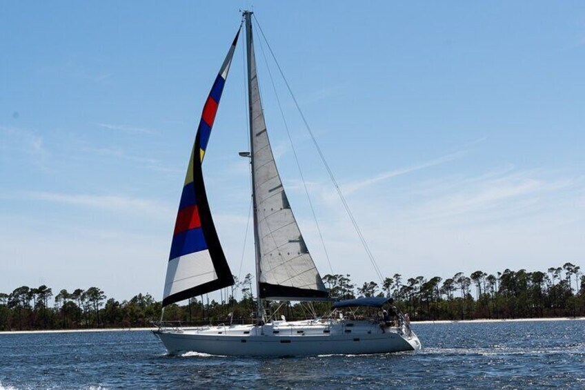 Private Luxury 50ft Sailing Yacht for Snorkel Dolphin Beach Hop 