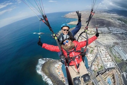 Tandem paragliding flight Tenerife South