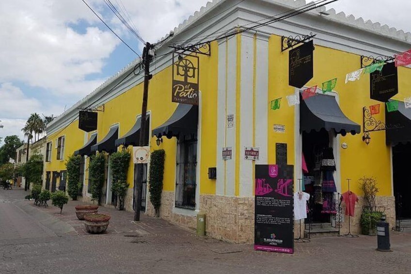 Shopping in Tlaquepaque