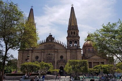 Guadalajara y Tlaquepaque Cultura y Compras 