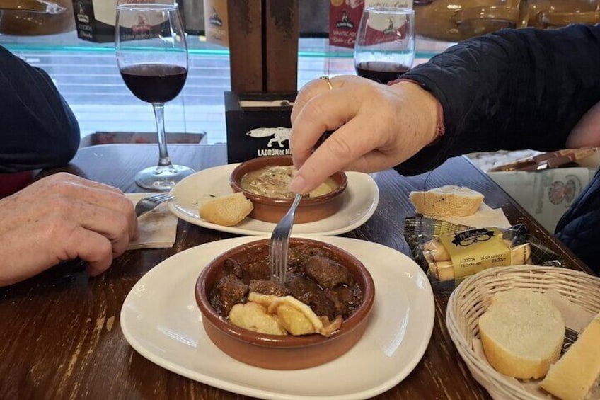 Malaga Market Food Tour: Tapas, Drinks, and Local Flavors