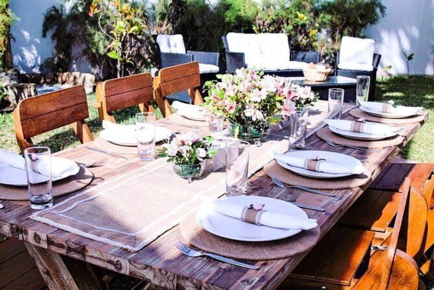 Show item 3 of 14. Decoration of the tables