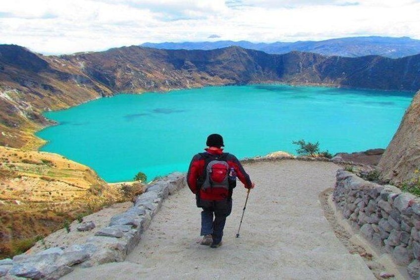 Descent to the lagoon