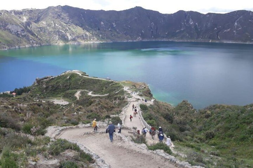 Descent to the lagoon