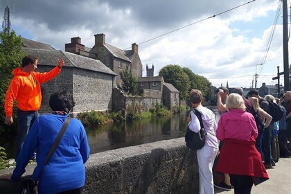Best of Ennis Walking Tour - Small Group Tour