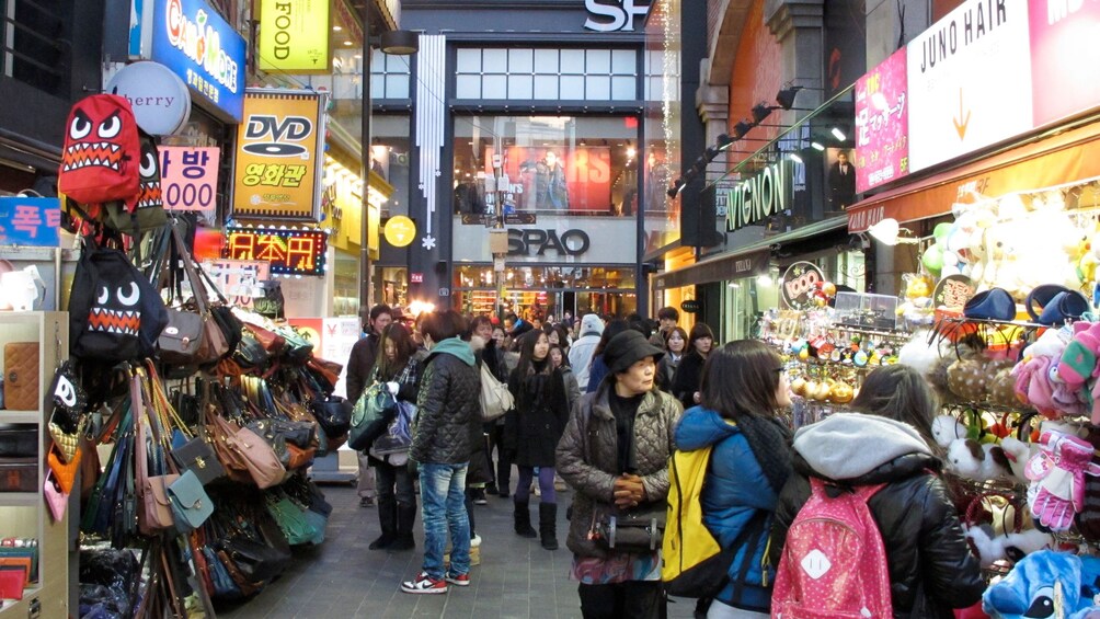 Night market in Seoul