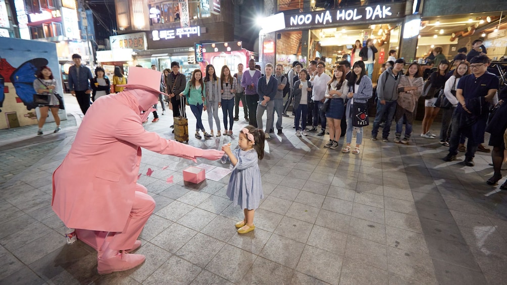 Streets in Seoul at night