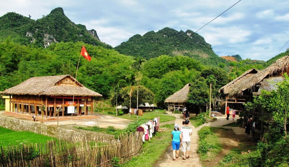 2-Day Mai Chau Adventure Tour 