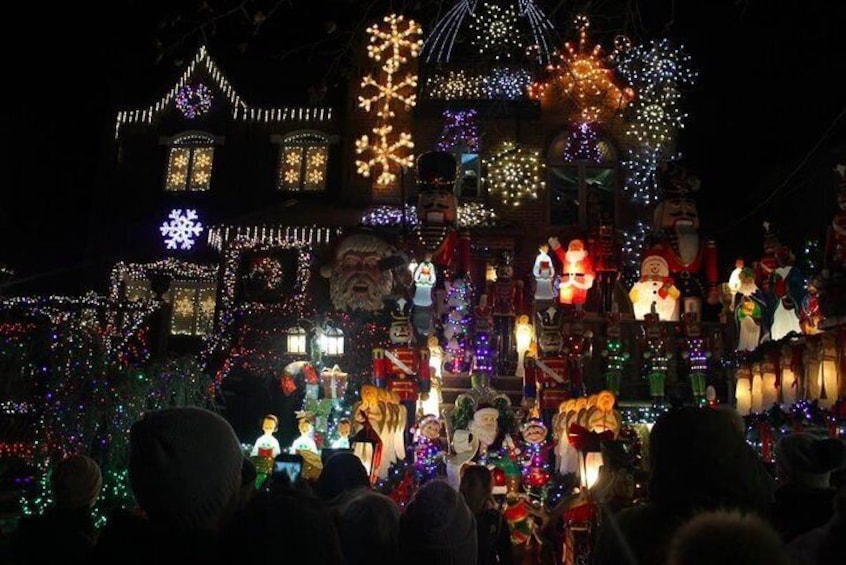 Dyker Heights Christmas Lights Private Walking Tour