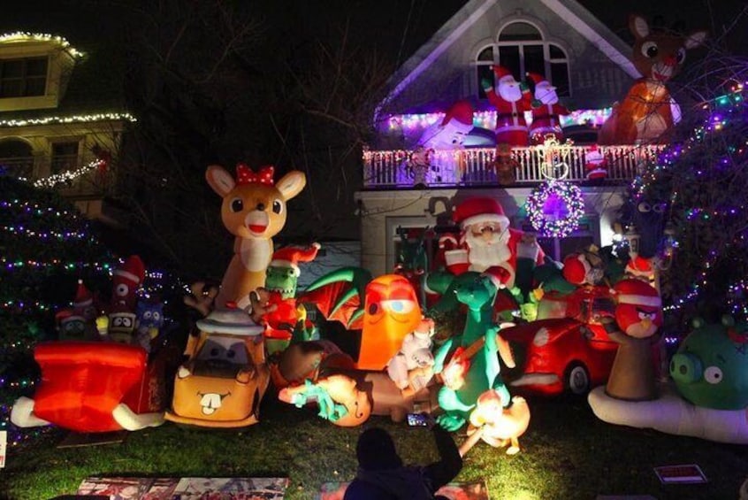 Dyker Heights Christmas Lights Private Walking Tour