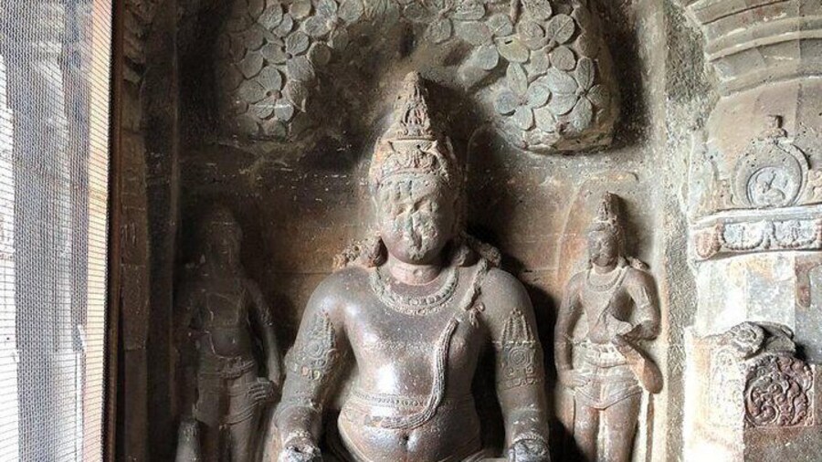 Audio Guided Tour Of Ellora Jain Caves, Aurangabad on HopOn India App